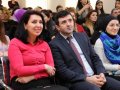 Bir qrup müəllim deputatın direktor bacısından şikayətçidir: 
