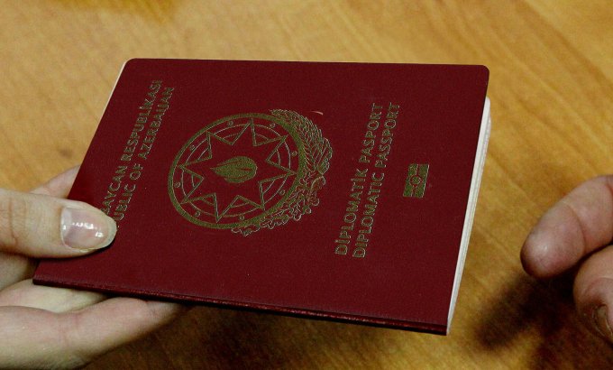 Birinci vitse-prezidentə və vitse-prezidentlərə ömürlük diplomatik pasport veriləcək
