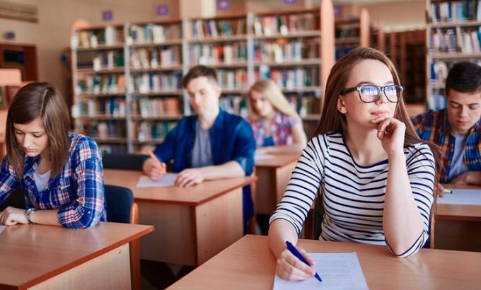 Universitetlərdə semestr imtahanları arasındakı müddət nə qədər olmalıdır?