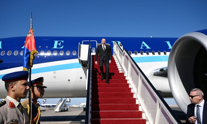 Prezident Misirə getdi