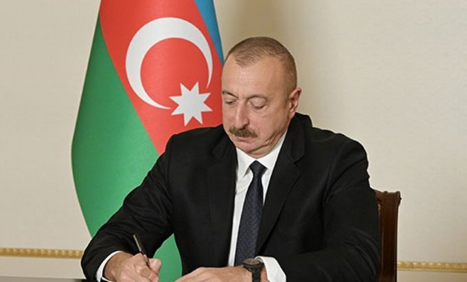 Prezident bu şəxsləri təltif etdi