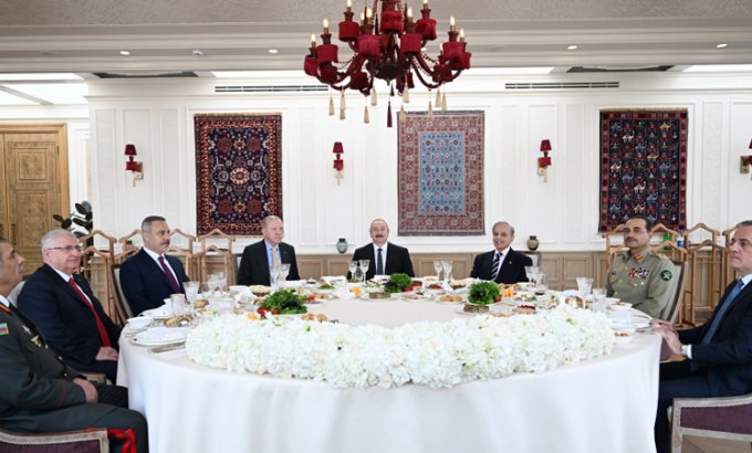 Azərbaycan, Türkiyə və Pakistan liderləri birgə nahar etdi (FOTO)