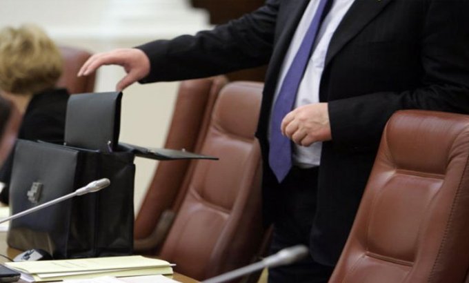 Vəfat etmiş dövlət qulluqçularının vərəsələrinə müavinət veriləcək (VİDEO)