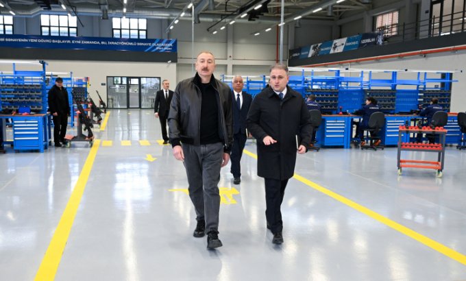 Prezident Tərtərdə zavodun yenidənqurmadan sonra açılışında iştirak etdi