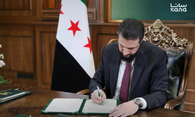 Əl-Şaraadan sensasion qərar: Suriyada kürd dili dövlət dili elan edildi