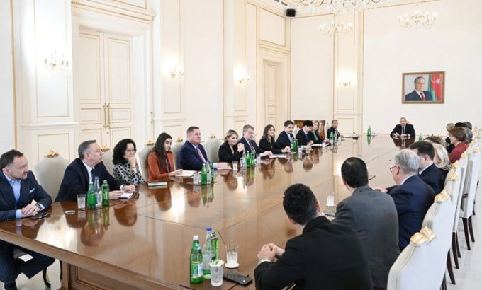 Prezident ABŞ Ticarət Palatasının nümayəndə heyətini qəbul etdi