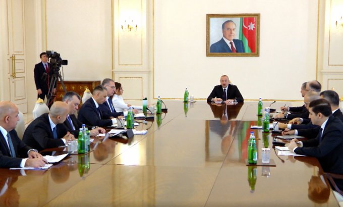 Prezident müşavirə keçirdi