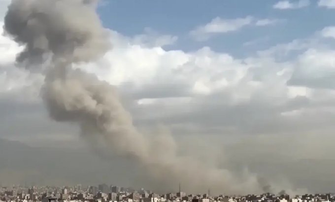 İran ABŞ-nin Bəhreyn və İraqdakı bazalarına zərbələr endirib