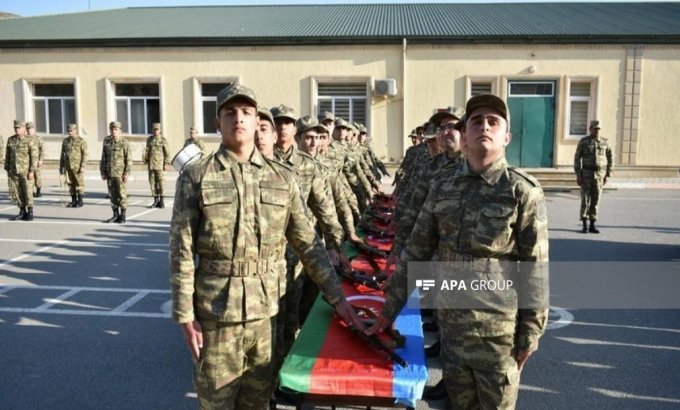 Hərbi qulluqçuların maaşlarının məbləğində dəyişiklik təsdiqlənib